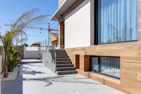 4 dormitorios Villa en Torrevieja, Spain No. 25797 8