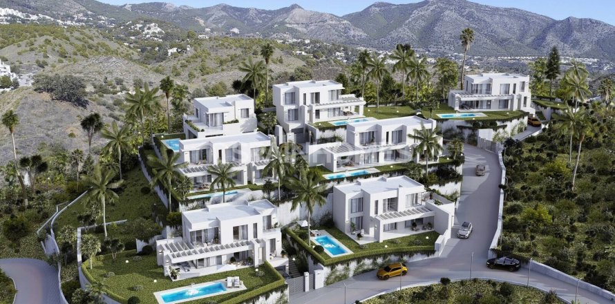 4 bedrooms Villa in Mijas, Spain No. 25715