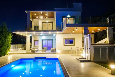 4 bedrooms House in Agios Tychonas, Cyprus No. 78026 1