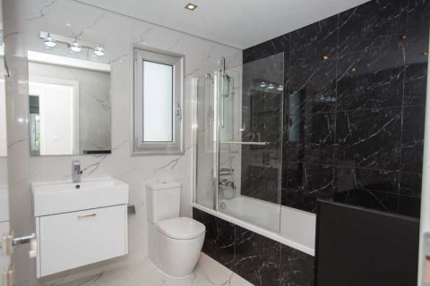 4 bedrooms House in Agios Tychonas, Cyprus No. 78026 13