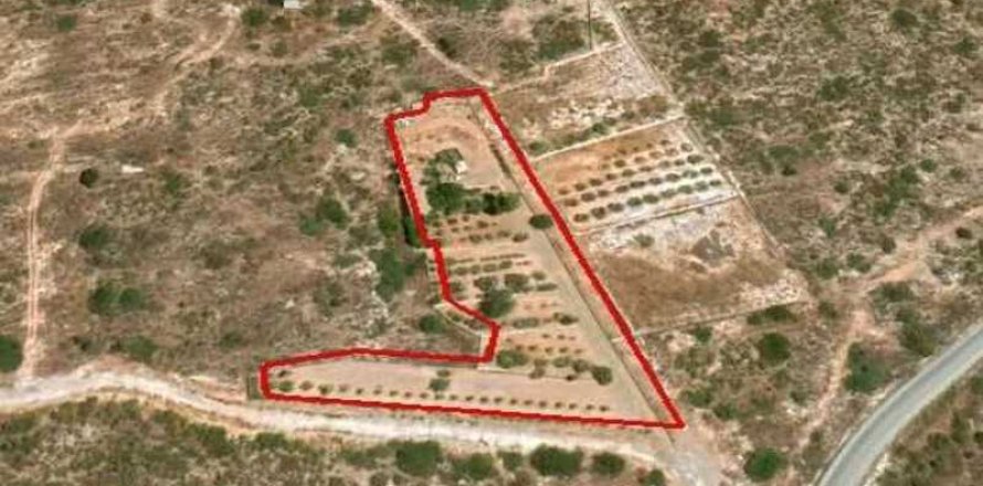 5686m² Land en Agios Athanasios, Cyprus No. 45251