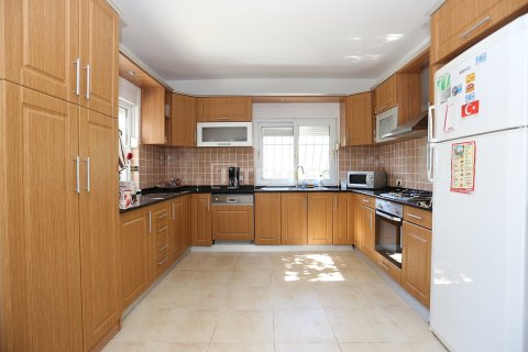 Вилла 3+1 в Серик, Турция №92386 2