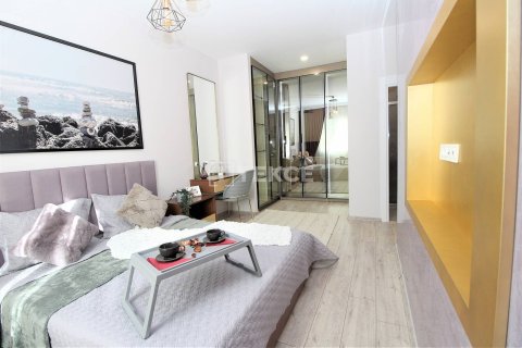 5+1 Apartment in Pendik, Turkey No. 21187 21