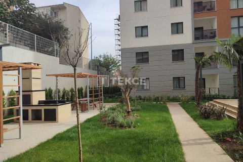 5+1 Apartment in Pendik, Turkey No. 21187 13