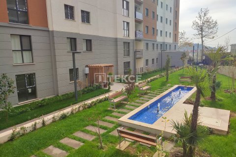 5+1 Apartment in Pendik, Turkey No. 21187 19