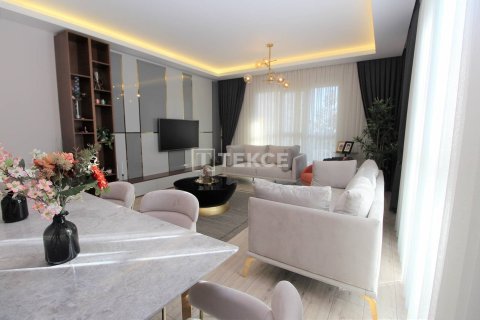 5+1 Apartment en Pendik, Turkey No. 21187 20