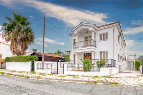 4 dormitorios Villa en Aradippou, Cyprus No. 36761 1