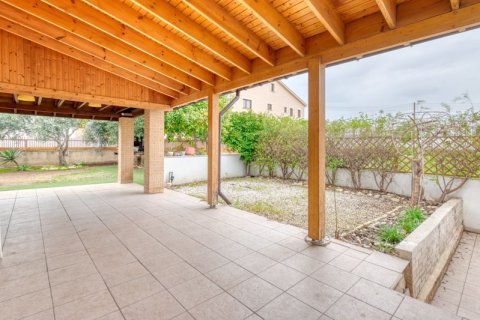 4 dormitorios Villa en Aradippou, Cyprus No. 36761 26