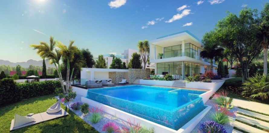 4 bedrooms Villa in Polis, Cyprus No. 37040