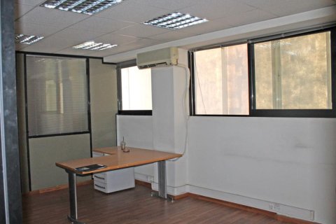 580m² Commercial property en Athens, Greece No. 49056 7