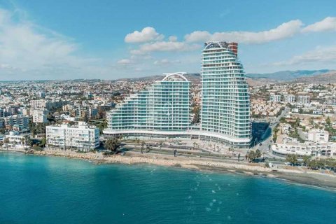 3 bedrooms Penthouse in Germasogeia, Cyprus No. 77374 9
