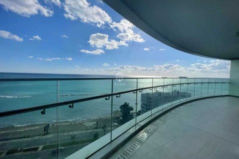 3 bedrooms Penthouse in Germasogeia, Cyprus No. 77374 12