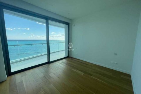 3 bedrooms Penthouse in Germasogeia, Cyprus No. 77374 16
