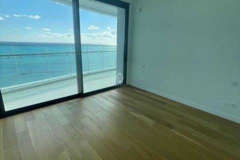 3 bedrooms Penthouse in Germasogeia, Cyprus No. 77374 14