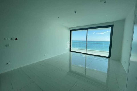 3 bedrooms Penthouse in Germasogeia, Cyprus No. 77374 15