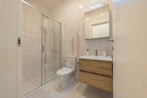 2 bedrooms Apartment in Mesa Geitonia, Cyprus No. 77375 6