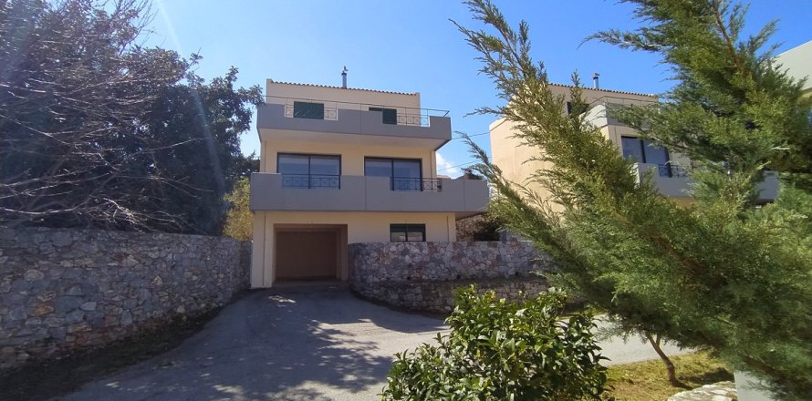 3 bedrooms House in Chania, Greece No. 24185