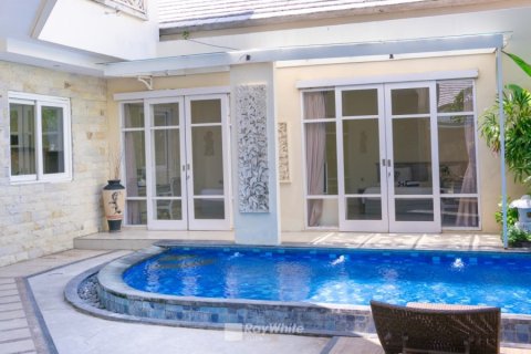 3 bedrooms Villa in Kuta, Indonesia No. 22872 8