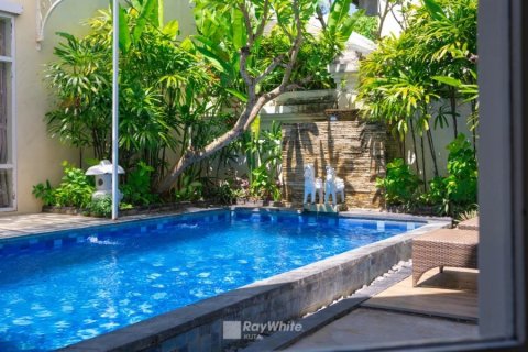 3 bedrooms Villa in Kuta, Indonesia No. 22872 13