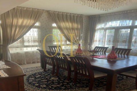 3 bedrooms Villa in Al Ghadeer, UAE No. 10277 4