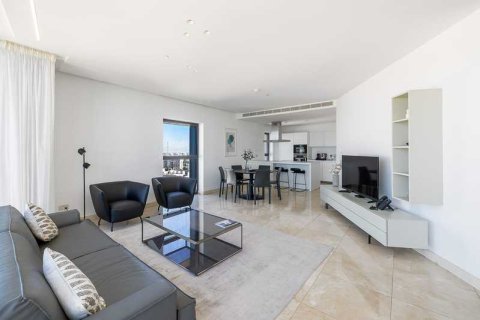 2 bedrooms Apartment in Nicosia, Cyprus No. 72437 3