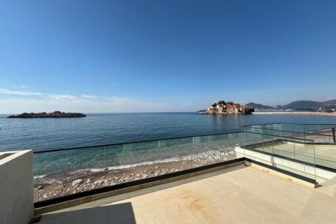 2 chambres Appartement à Budva, Montenegro No. 66724 3