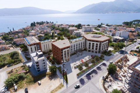 1 dormitorio Apartment en Tivat, Montenegro No. 66725 1