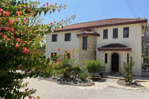 4 bedrooms Villa in Asgata, Cyprus No. 63258 1