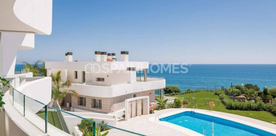 2 bedrooms Penthouse in Mijas, Spain No. 26523