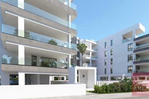 3 bedrooms Apartment in Larnaca, Cyprus No. 33120 9