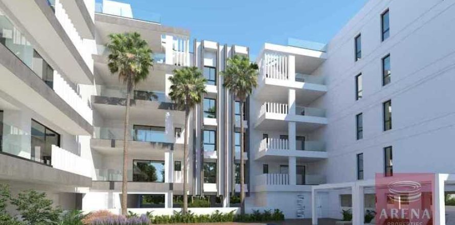 3 bedrooms Apartment in Larnaca, Cyprus No. 33120