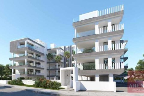 3 bedrooms Apartment in Larnaca, Cyprus No. 33120 2