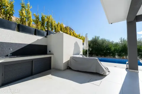 5 bedrooms Villa in Germasogeia, Cyprus No. 31928 16