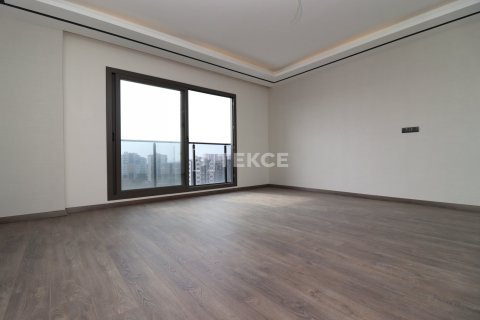 4+1 Apartment in Erdemli, Turkey No. 13113 14