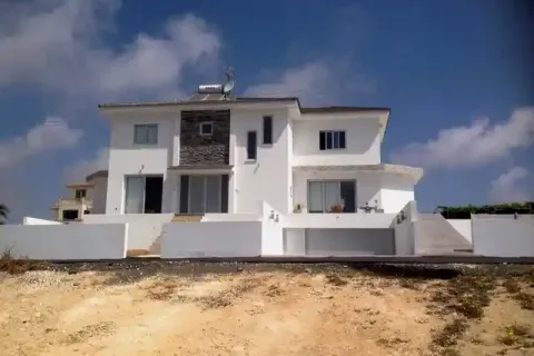 5 dormitorios House en Paralimni, Cyprus No. 40251 1