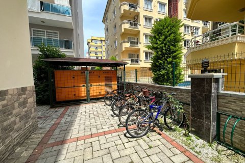 2+1 Apartment in Mahmutlar, Turkey No. 13962 17