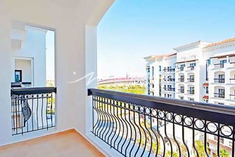 2 dormitorios Apartment en  Yas Island, UAE No. 4361 2