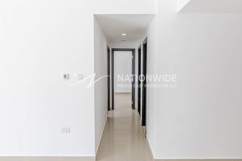 3 dormitorios Apartment en Al Reef, UAE No. 3842 7