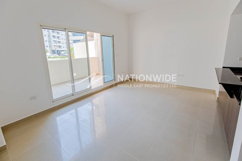 3 dormitorios Apartment en Al Reef, UAE No. 3843 12