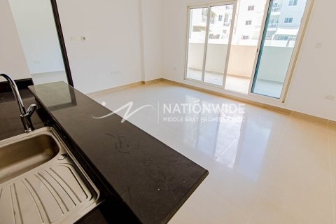 3 dormitorios Apartment en Al Reef, UAE No. 3843 5