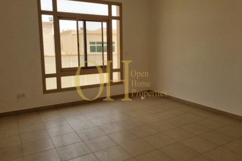 5 dormitorios Villa en Al Raha Golf Gardens, UAE No. 23606 10