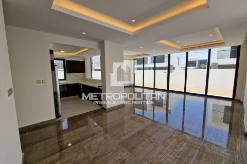 4 bedrooms Villa in DAMAC Hills (Akoya by DAMAC), UAE No. 6201 7