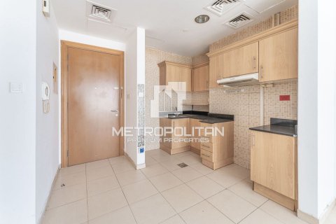 1 bedroom Apartment in Business Bay, UAE No. 9424 6