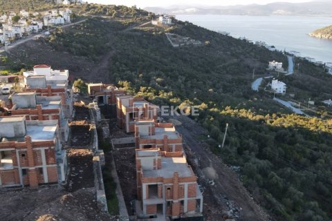 3+1 Villa à Milas, Turkey No. 20639 10