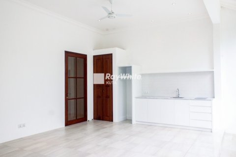 2 bedrooms Villa in Seminyak, Indonesia No. 23118 6