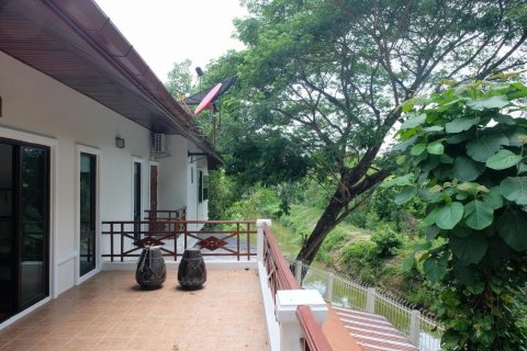 5 bedrooms House in Chiang Mai, Thailand No. 2539 4