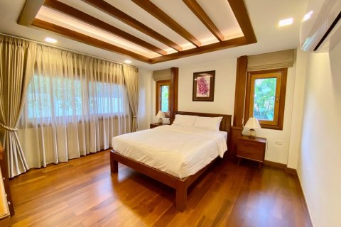 4 bedrooms House in Chiang Mai, Thailand No. 2544 19