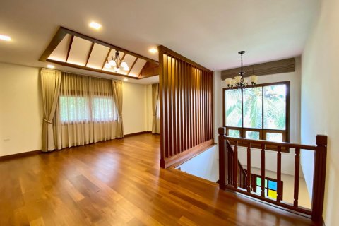 4 bedrooms House in Chiang Mai, Thailand No. 2544 15