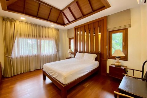 4 bedrooms House in Chiang Mai, Thailand No. 2544 22