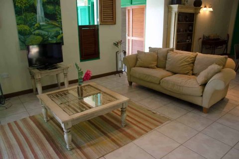 3 bedrooms Villa in Eggleston, Dominica No. 66290 4